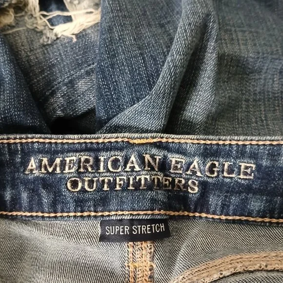 American Eagle Jeans Size 2 Short Ripped Patched Jegging Stretch Distressed - Picture 7 of 10